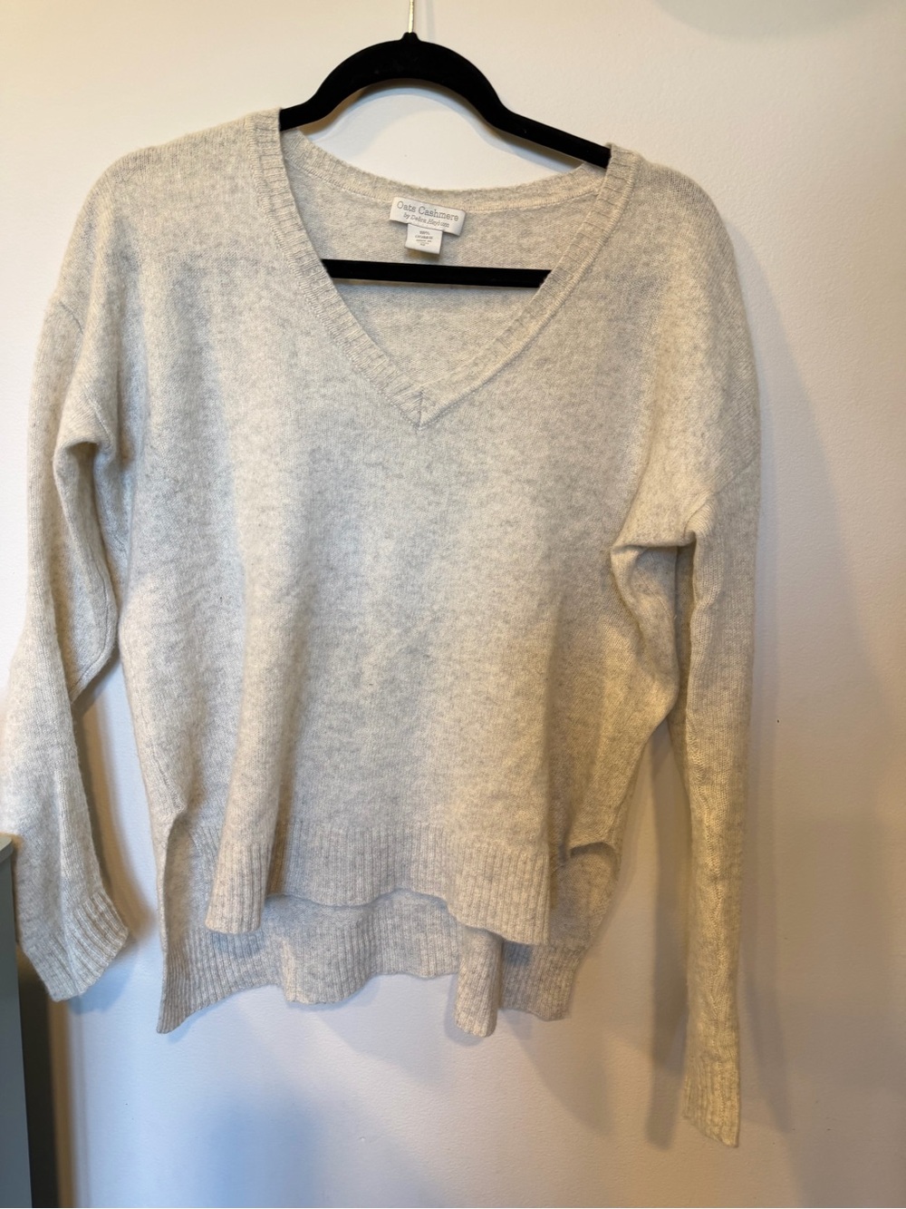 Oats Cashmere by Debra Hayburn Cream V-Neck Cashmere V Neck Sweater